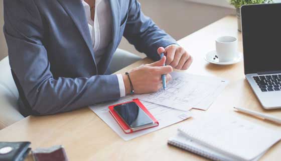 界面清爽简洁的手机轰在线轰炸免费